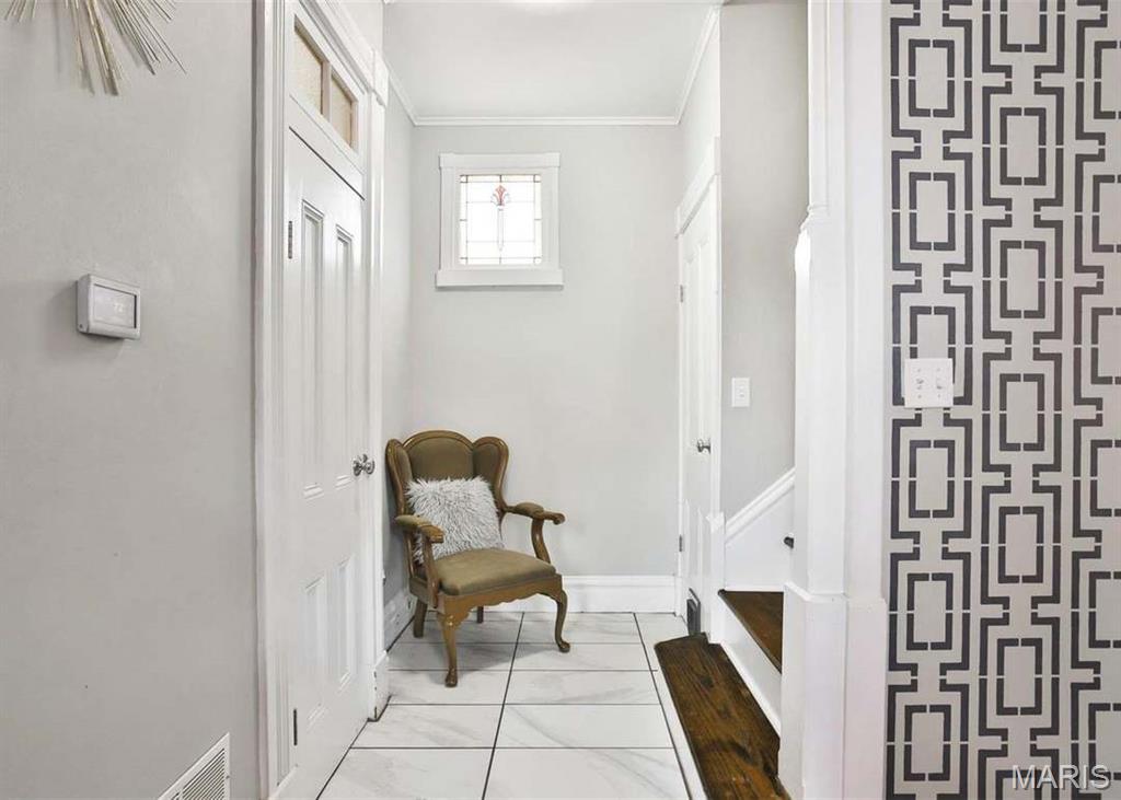 2018 Senate Street Unit: R