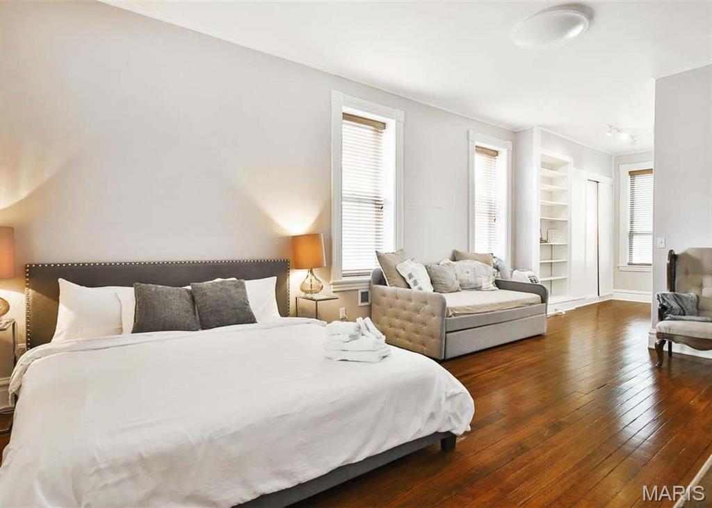 2018 Senate Street Unit: R