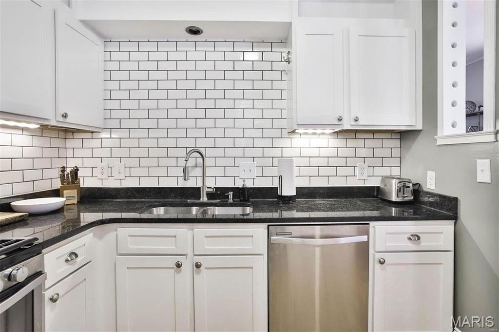 2018 Senate Street Unit: R