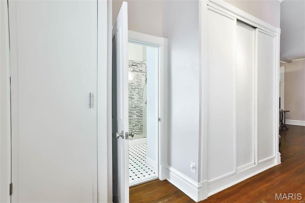 2018 Senate Street Unit: R