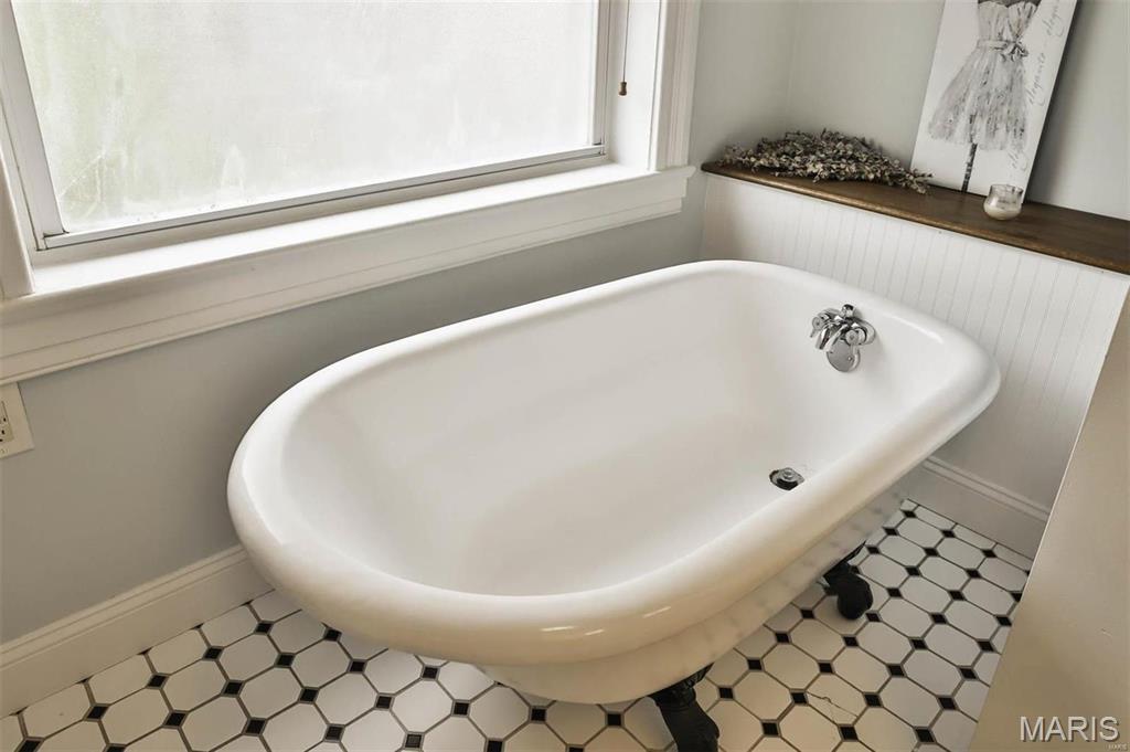 2018 Senate Street Unit: R