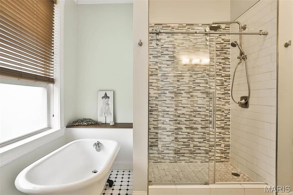 2018 Senate Street Unit: R