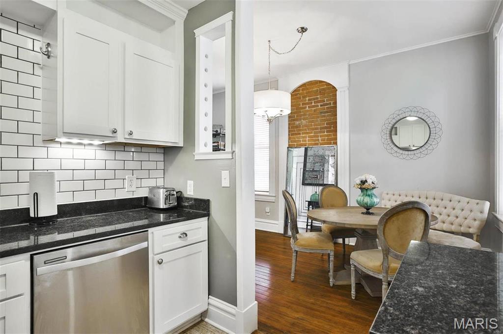 2018 Senate Street Unit: R