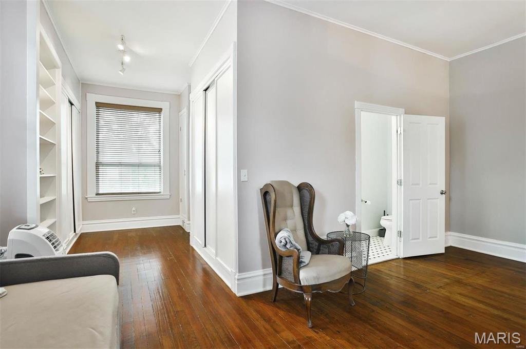 2018 Senate Street Unit: R