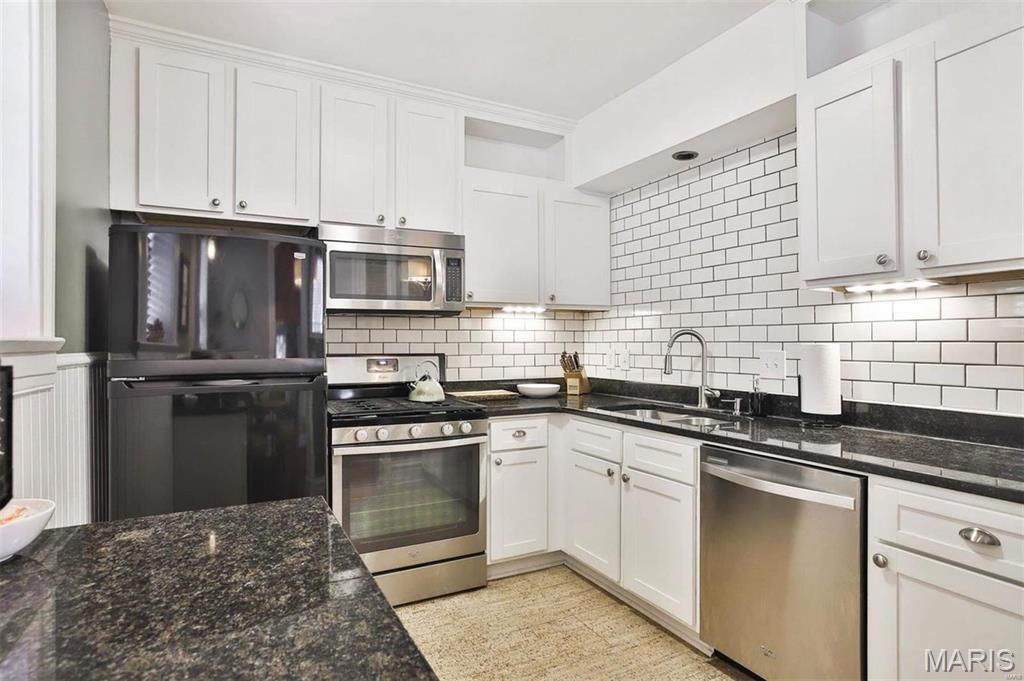 2018 Senate Street Unit: R