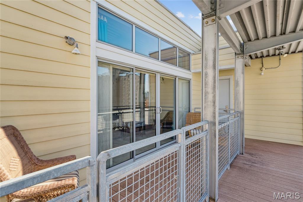 2323 Locust Street Unit: PH600