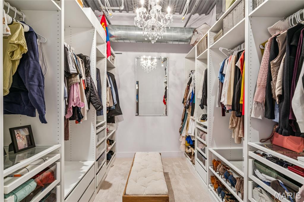 2323 Locust Street Unit: PH600