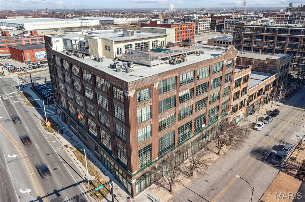 2323 Locust Street Unit: PH600