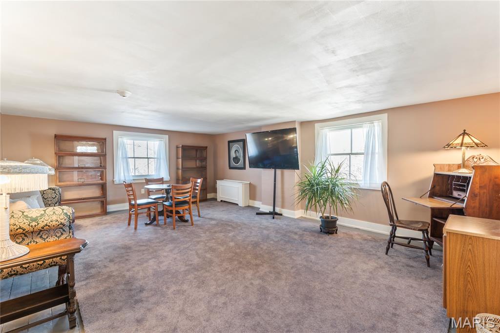 876 W State Street W