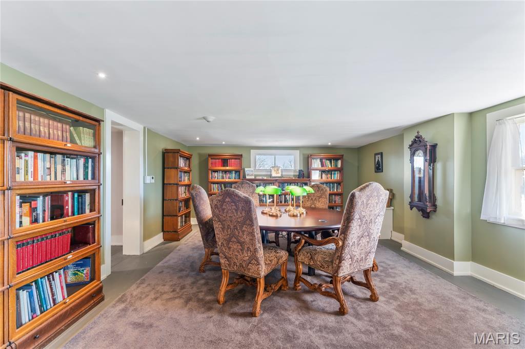 876 W State Street W