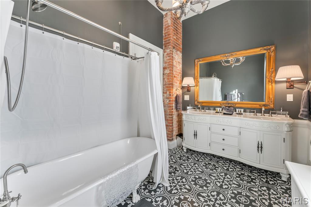 876 W State Street W