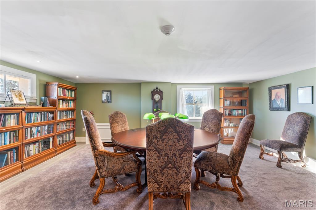 876 W State Street W