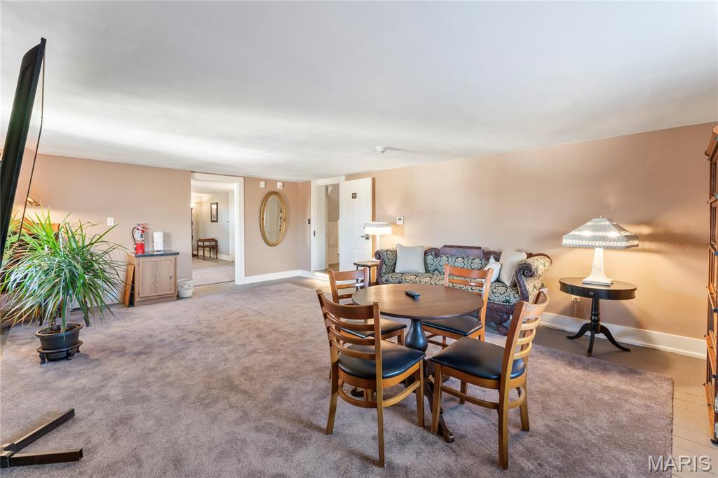 876 W State Street W