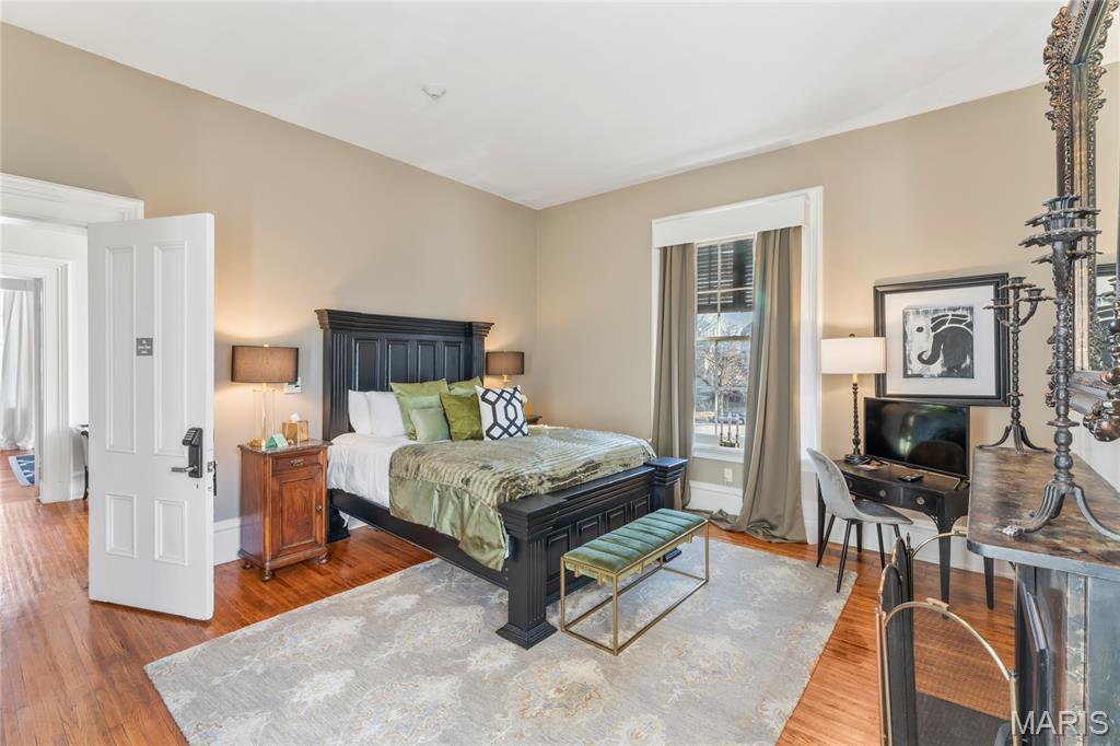 876 W State Street W