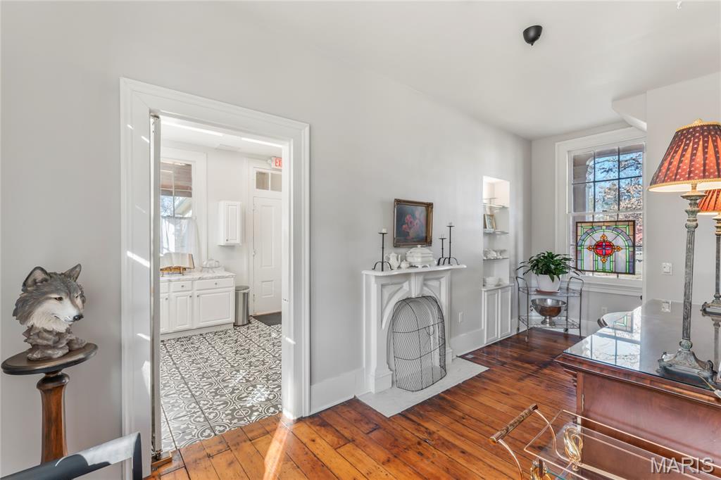 876 W State Street W