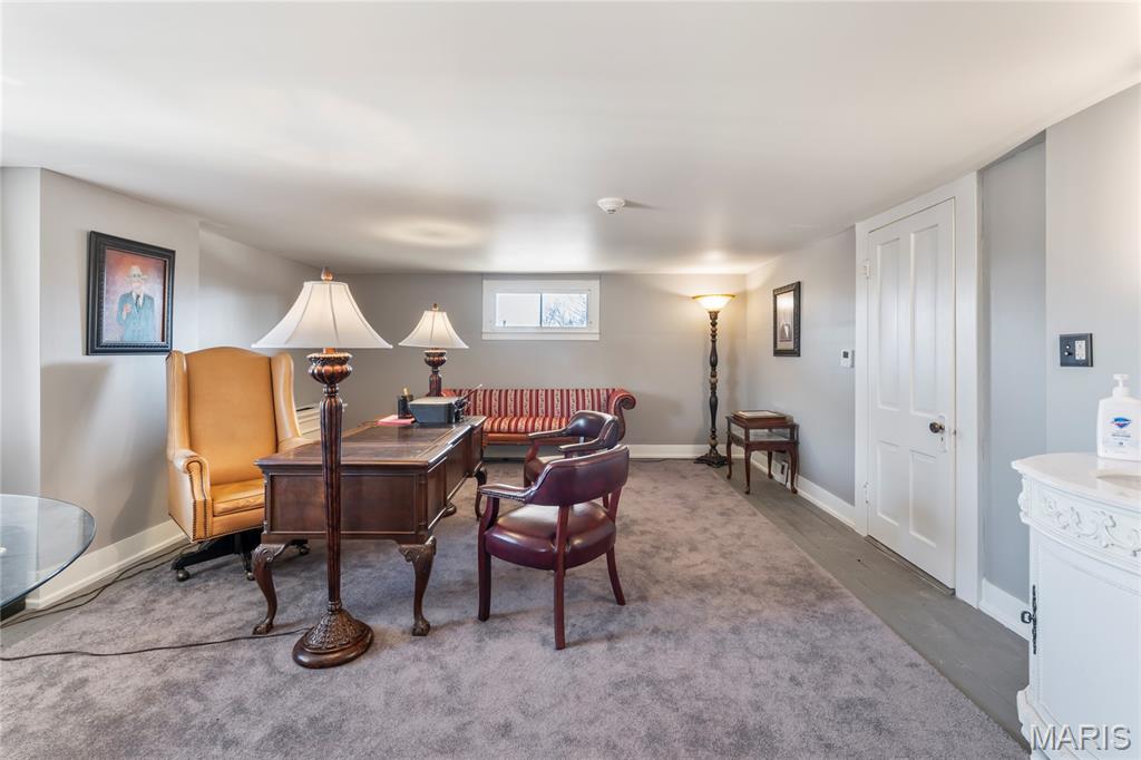 876 W State Street W