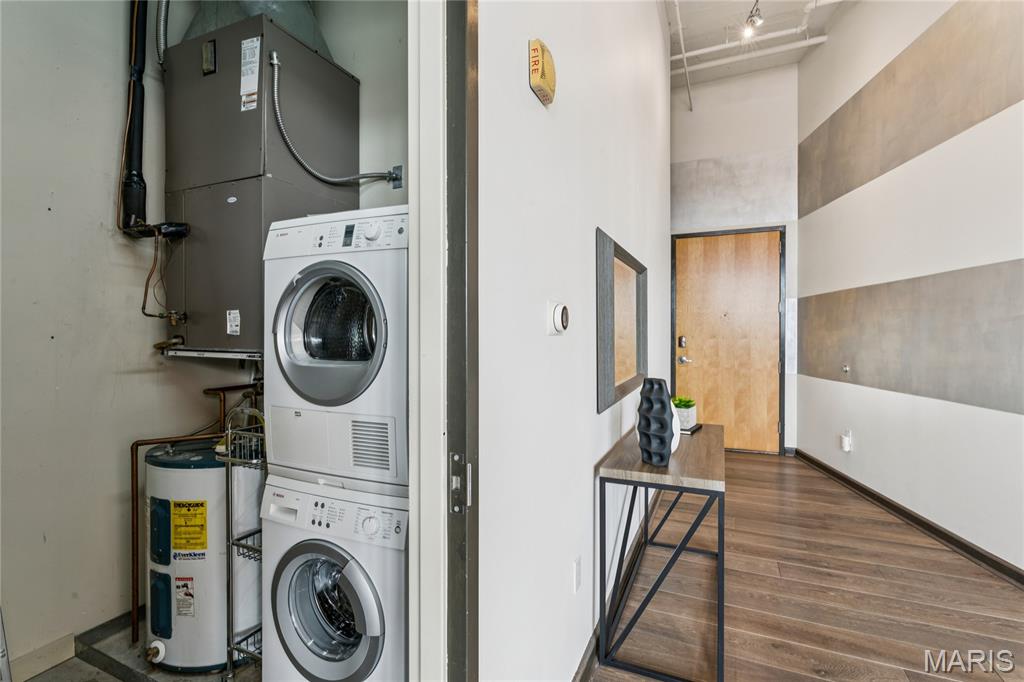 1627 Locust Street Unit: 902