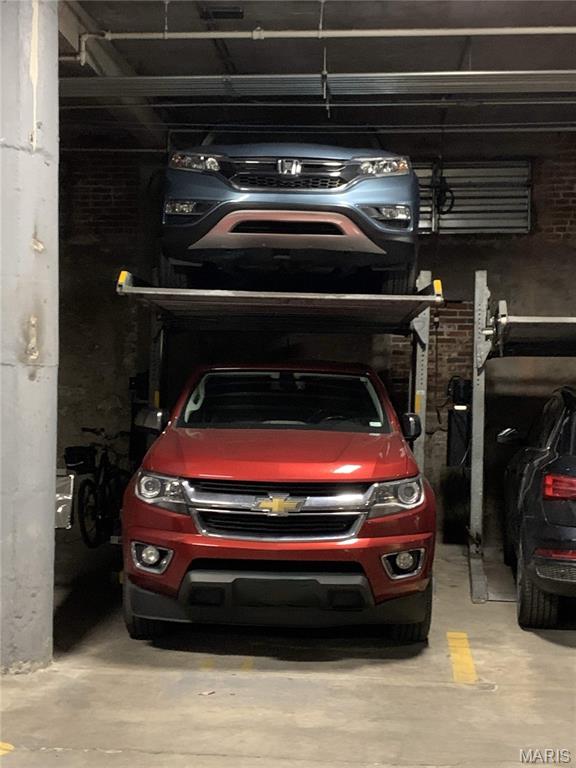 1627 Locust Street Unit: 902