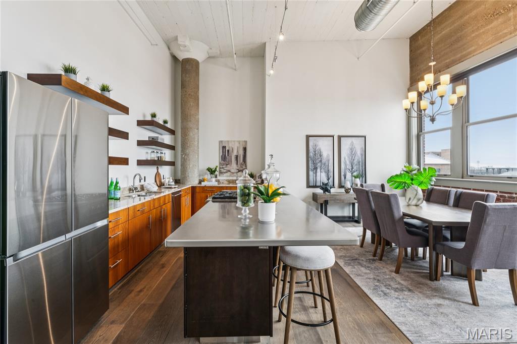 1627 Locust Street Unit: 902