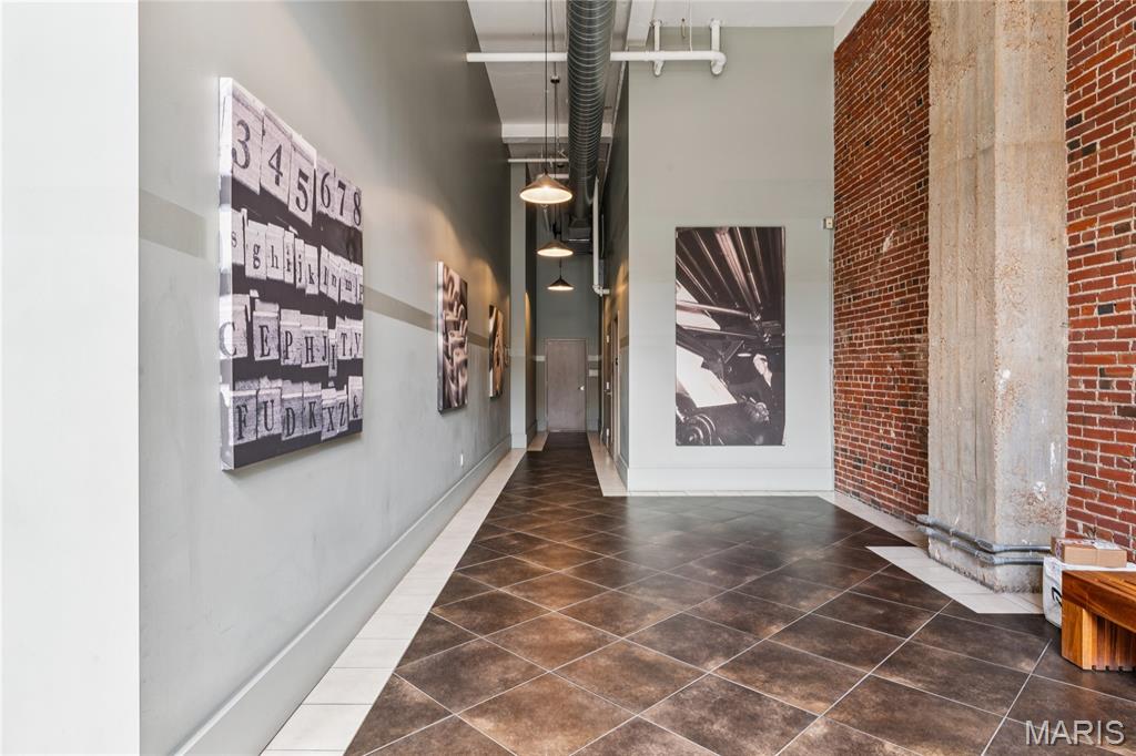 1627 Locust Street Unit: 902