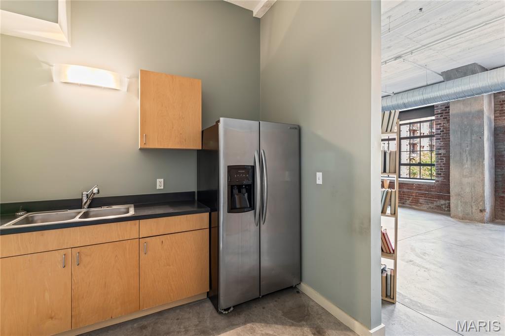 1627 Locust Street Unit: 902