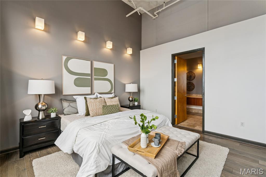 1627 Locust Street Unit: 902