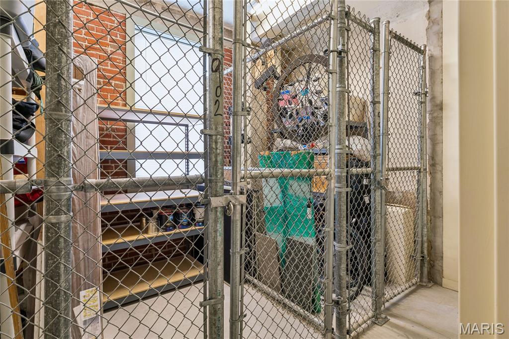 1627 Locust Street Unit: 902