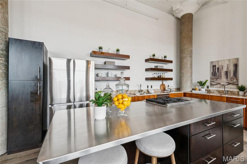 1627 Locust Street Unit: 902