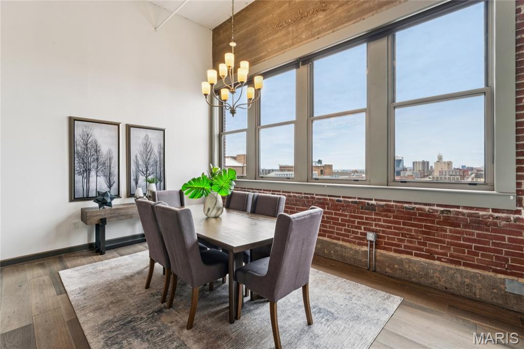 1627 Locust Street Unit: 902