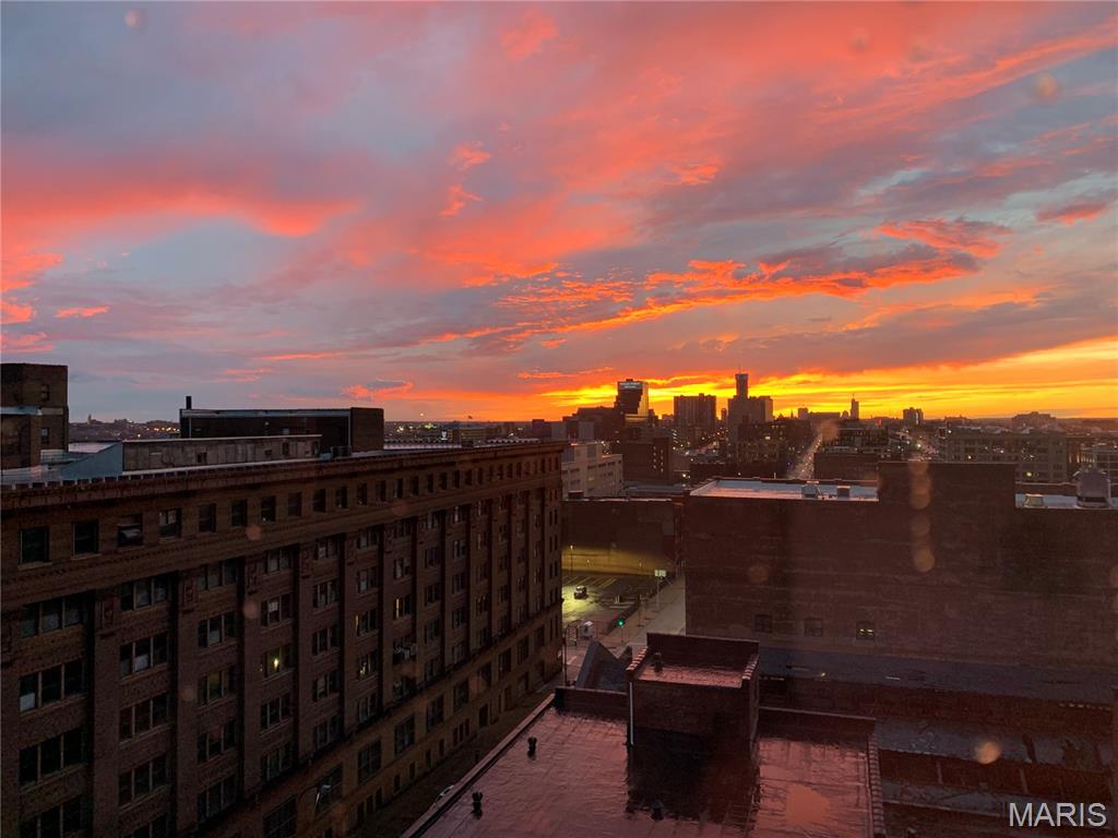 1627 Locust Street Unit: 902