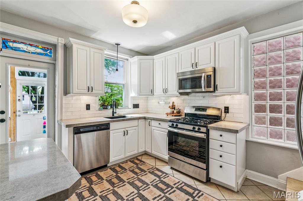 5344 Lansdowne Avenue