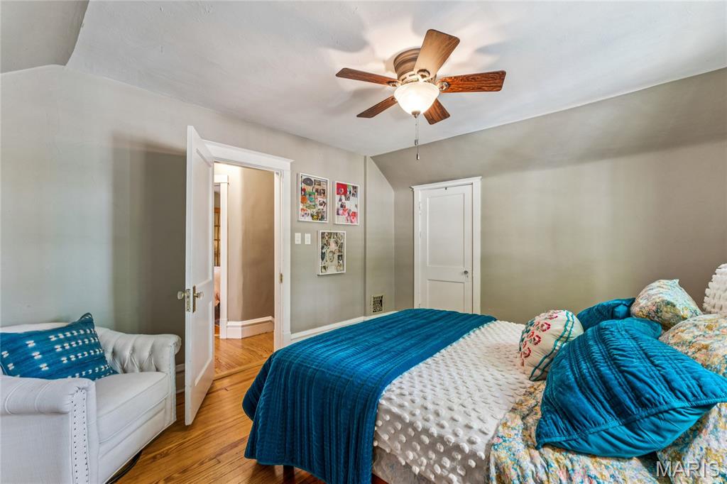 5344 Lansdowne Avenue