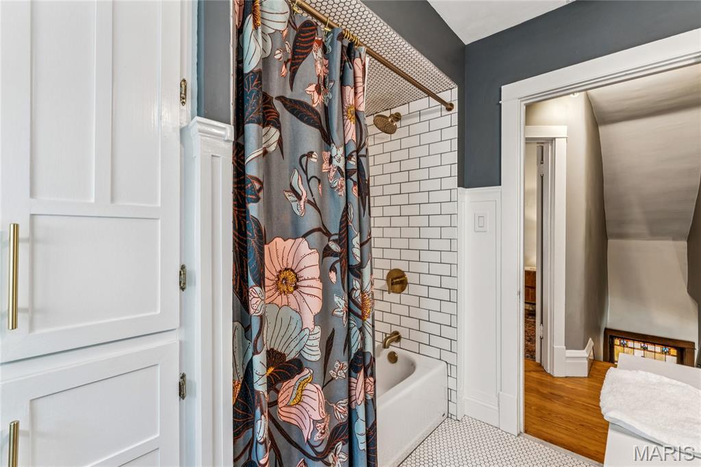 5344 Lansdowne Avenue