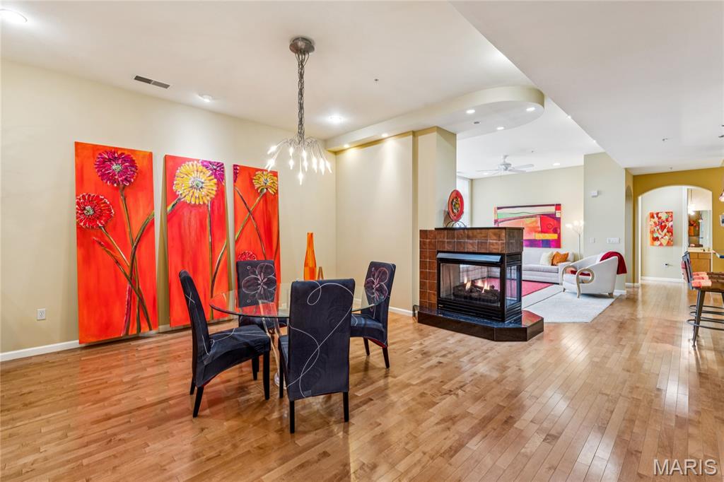 400 S 14th Street Unit: 910