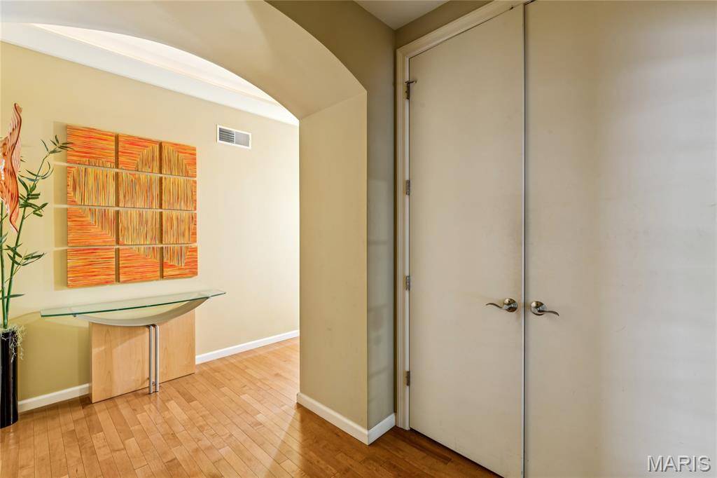 400 S 14th Street Unit: 910