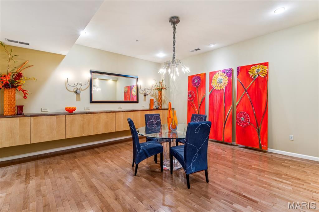 400 S 14th Street Unit: 910