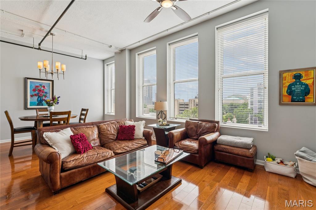1501 Locust Street Unit: 609