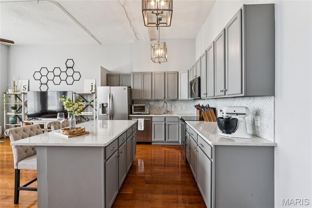 1501 Locust Street Unit: 609