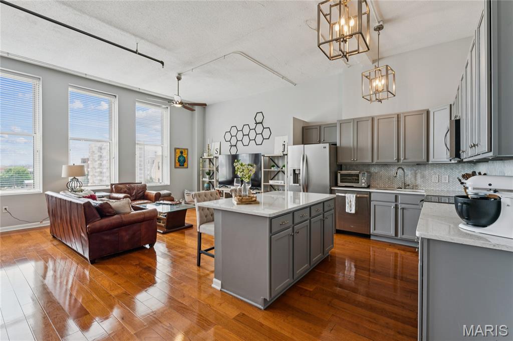 1501 Locust Street Unit: 609