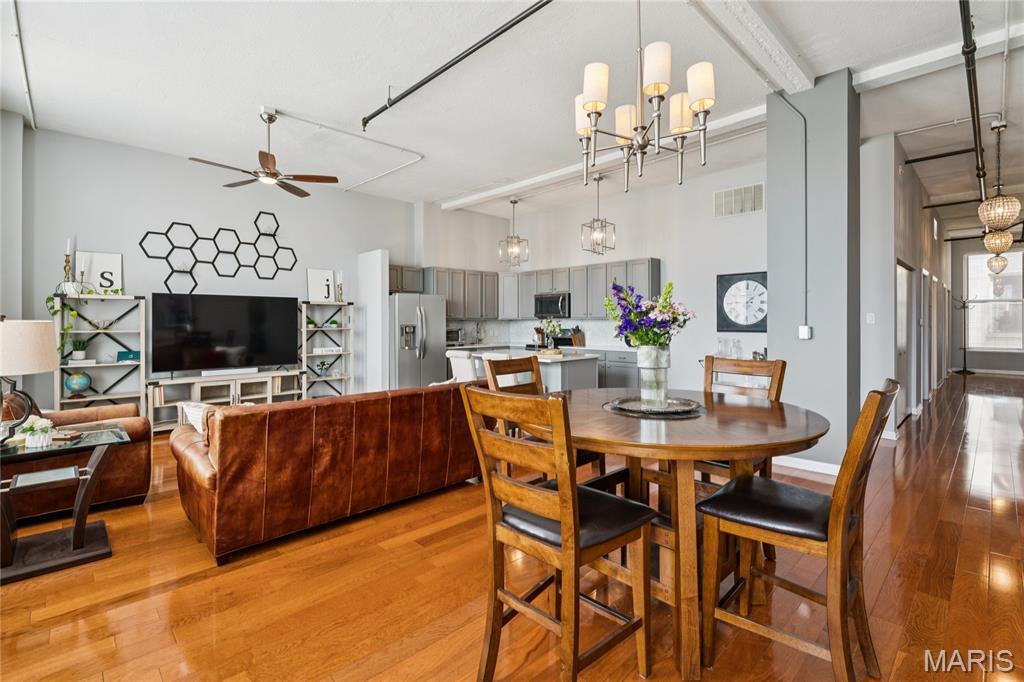 1501 Locust Street Unit: 609