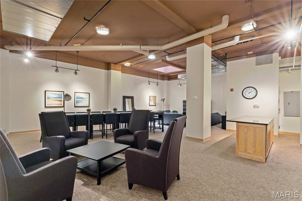 1501 Locust Street Unit: 609