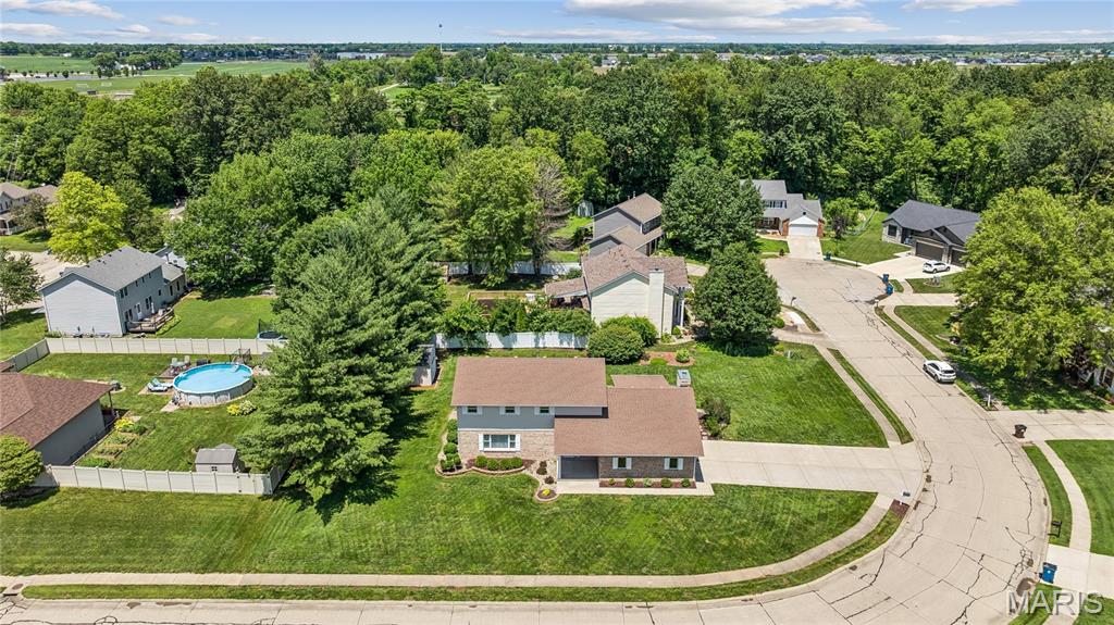 945 Ivy Court
