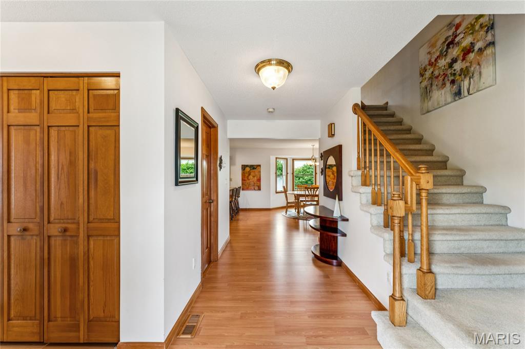 945 Ivy Court