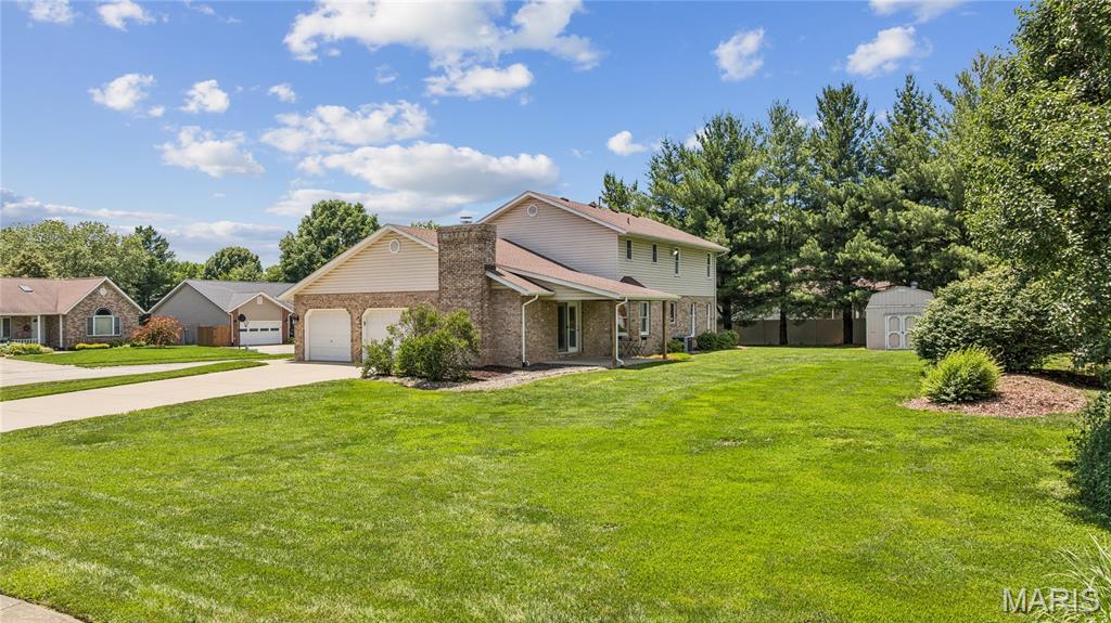 945 Ivy Court