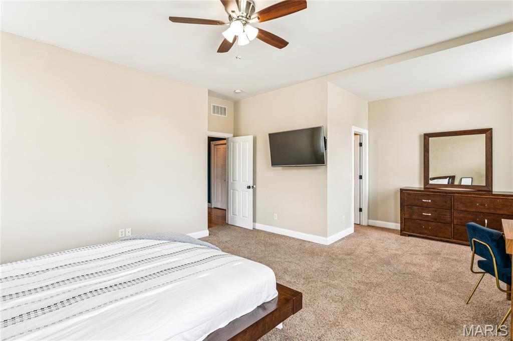 2900 Indiana Avenue Unit: 3