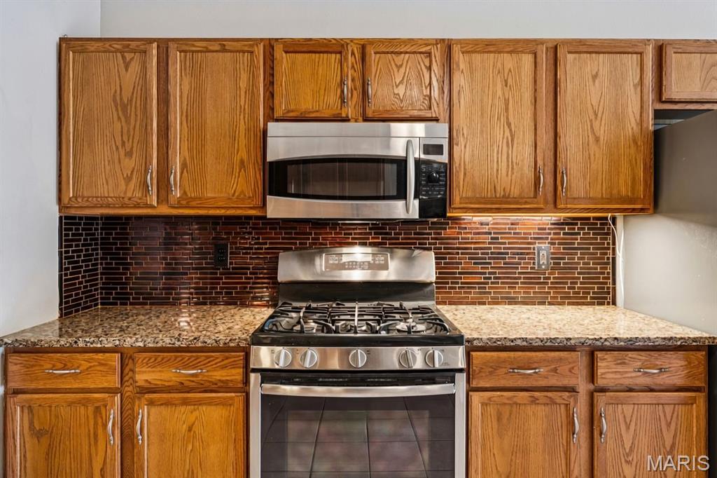964 Prairie Crossing