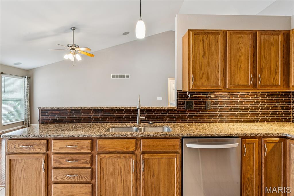 964 Prairie Crossing