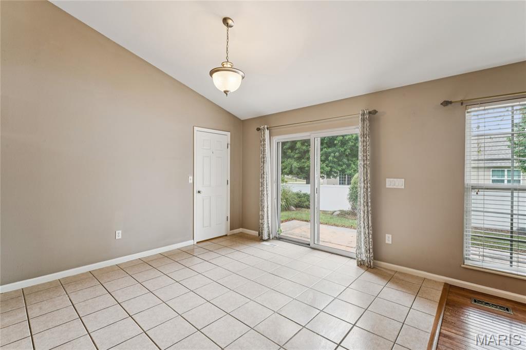 964 Prairie Crossing