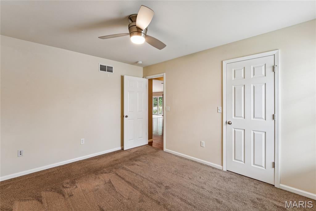 964 Prairie Crossing