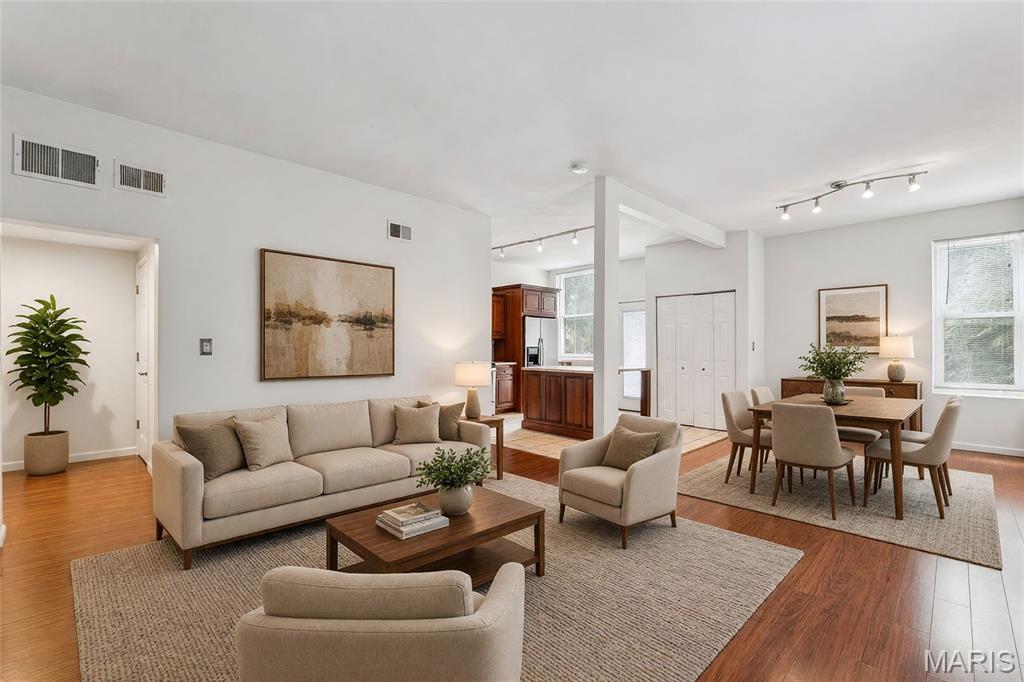 4324 W Pine Boulevard Unit: A